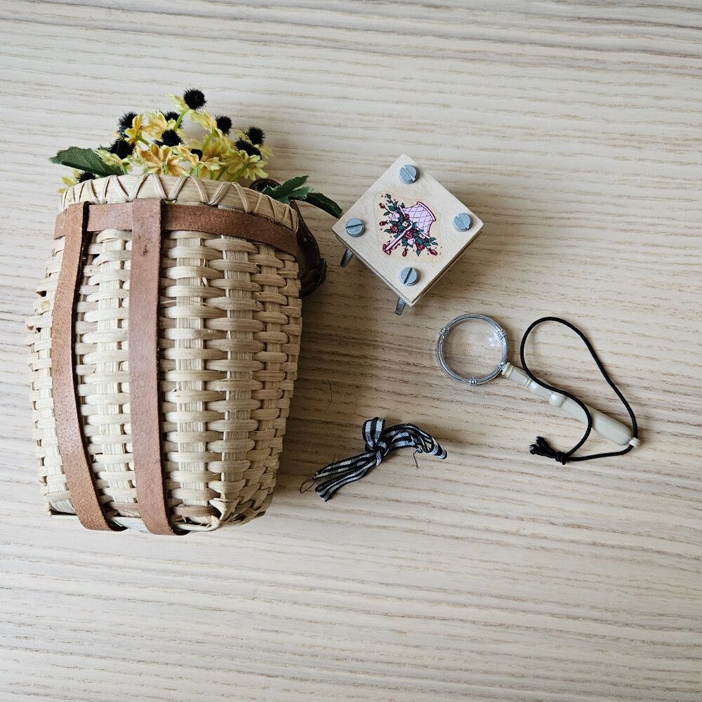 Samantha's Nature Paraphernalia American Girl
